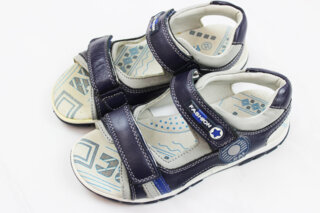 Босоножки для мальчика (34 размер)