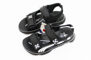 Босоножки для мальчика (33 размер)