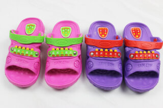 Шльопанці для дівчинки (24-29 розмір)